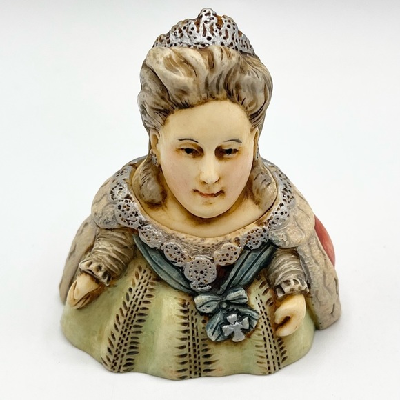 Pot Bellys CATHERINE THE GREAT Trinket Box - Picture 1 of 6